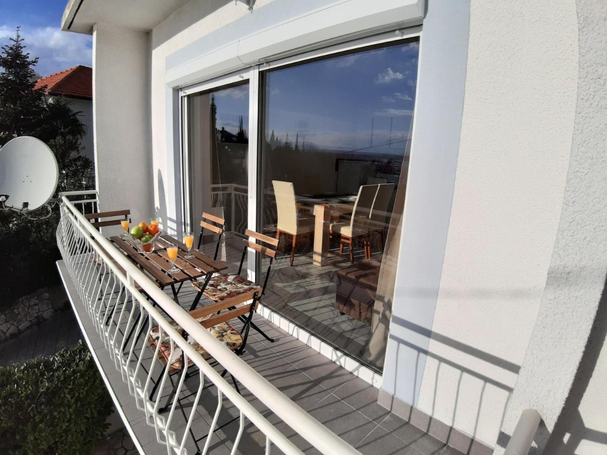 Apartment Elena Dramalj Eksteriør billede